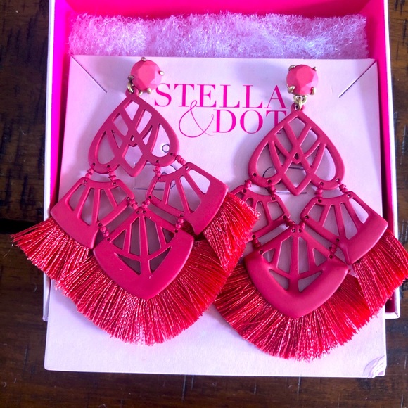 Stella & Dot Jewelry - Stella and Dot Alexandria Chandelier red earrings